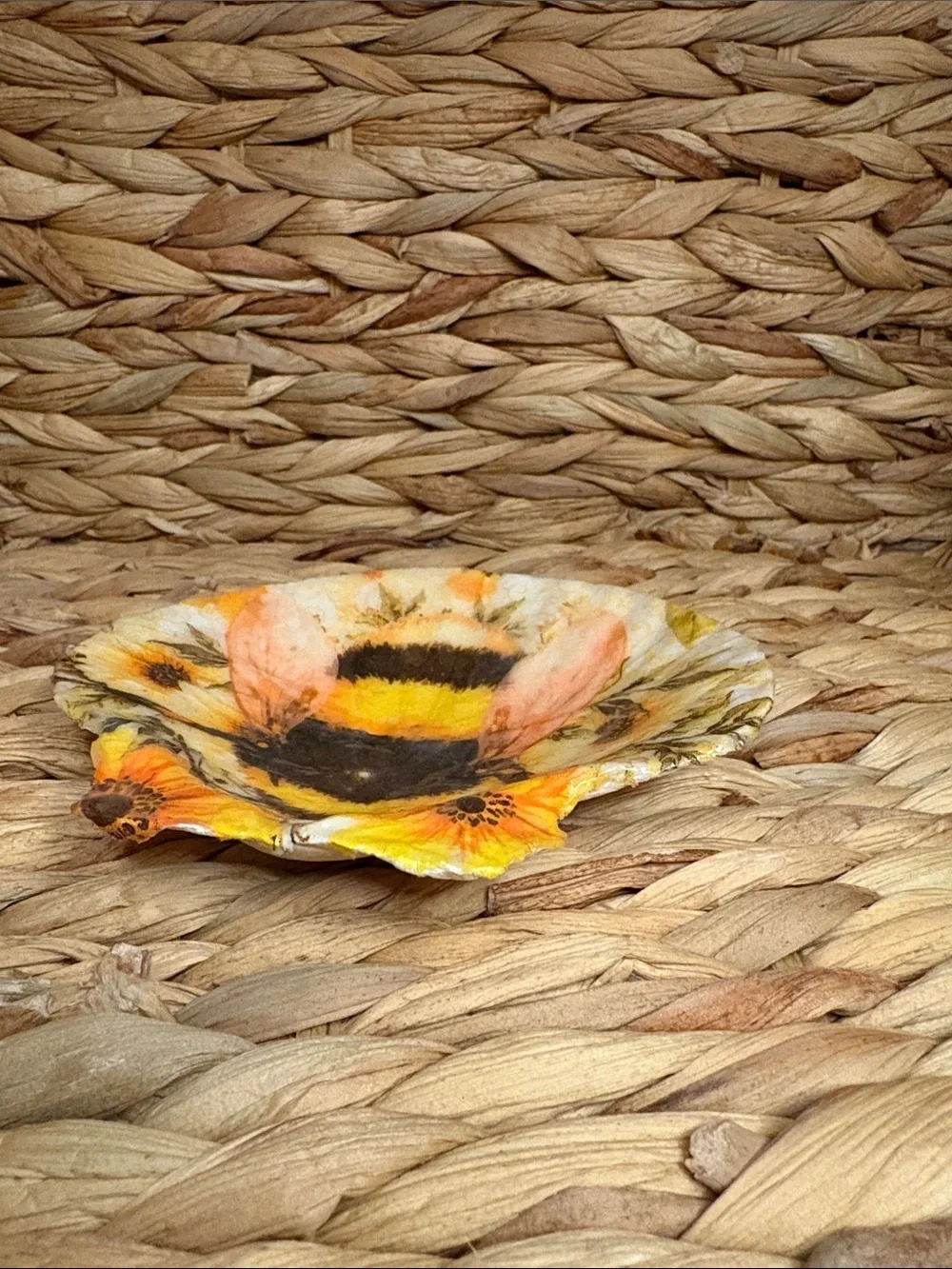 Hand Crafted Yellow & Black Bumblebee Floral Shell Accent Dish